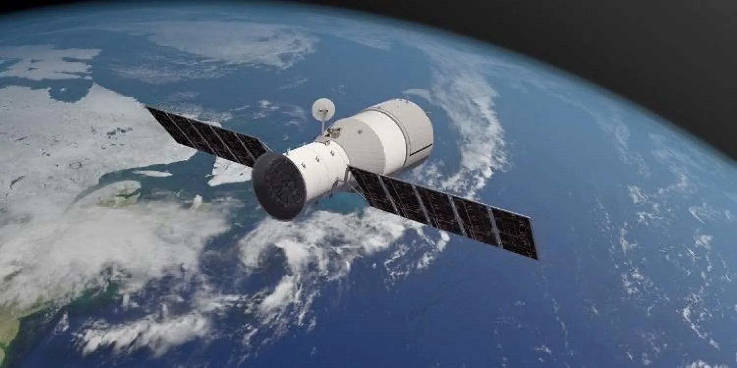 السعودية تطلق أقمار صناعية صممها طلاب سعوديون اقمار صناعية