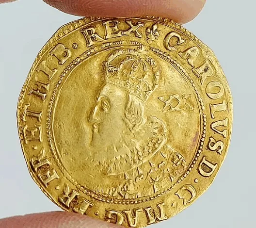 اكتشاف عملة ذهبية عمرها 2200 عام في ألمانيا يكشف أسرار السلتيين 714770 1
