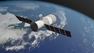 اقمار صناعية