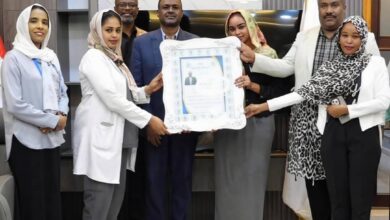 مستشفى عثمان دقنة - تكريم الأمين العام للمجلس القومي للصيدلة والسموم