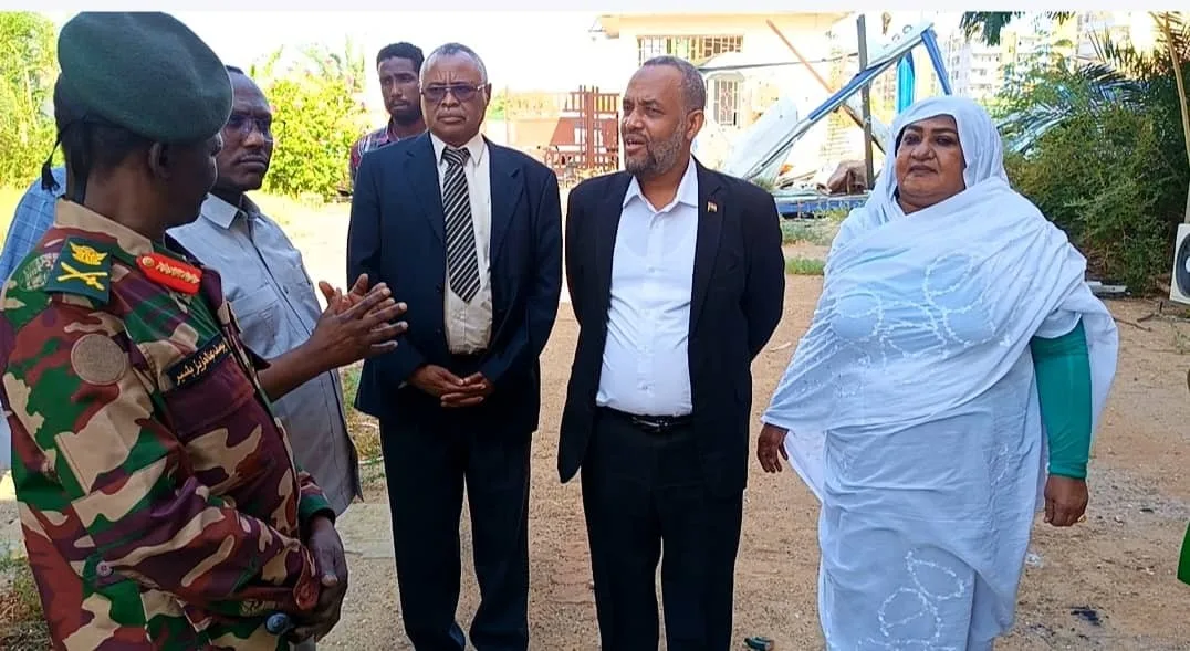 وزيرة الصناعة 2