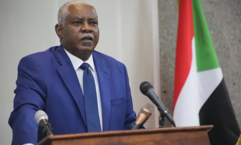 الفريق أول مفضل: التمرد ما زال نشطاً وندعو للحذر من المتعاونين والخلايا النائمة التمرد