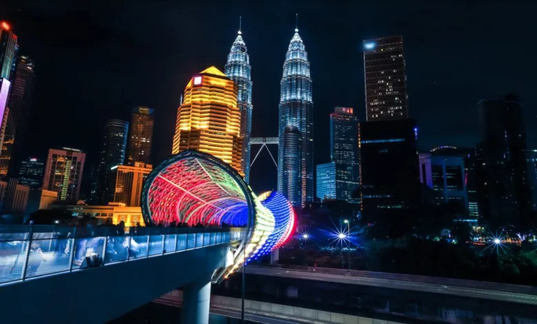 بعد الحكم عليه بالاعدام - محكمة ماليزية تبرئ فرنسيًا من تهم مخدرات محكمة ماليزية