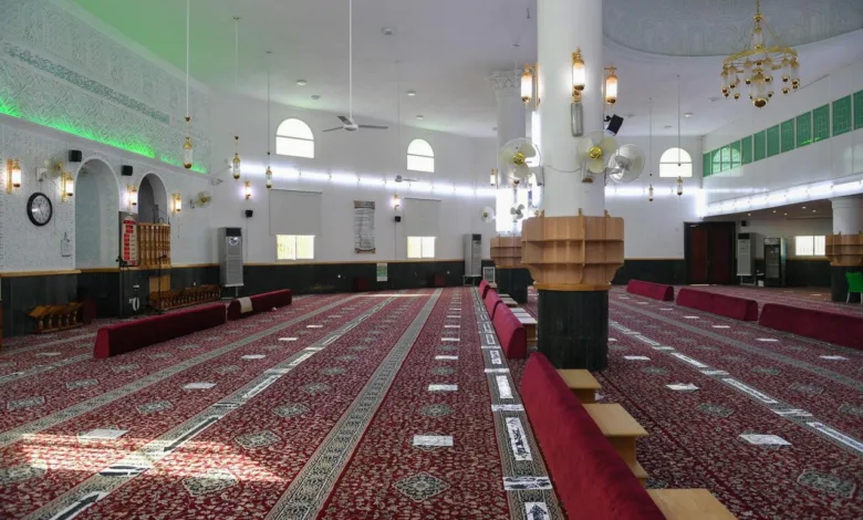 مسجد من الداخل