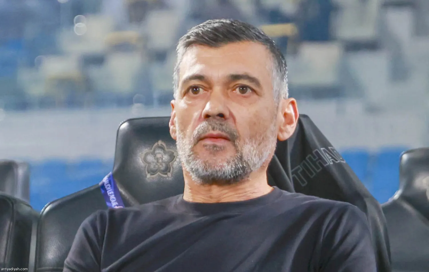 حقيقة إقالة كونسيساو.. مصدر مقرب يكشف ما جرى كونسيساو