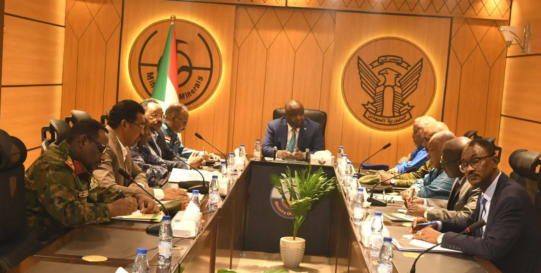 وزير المعادن