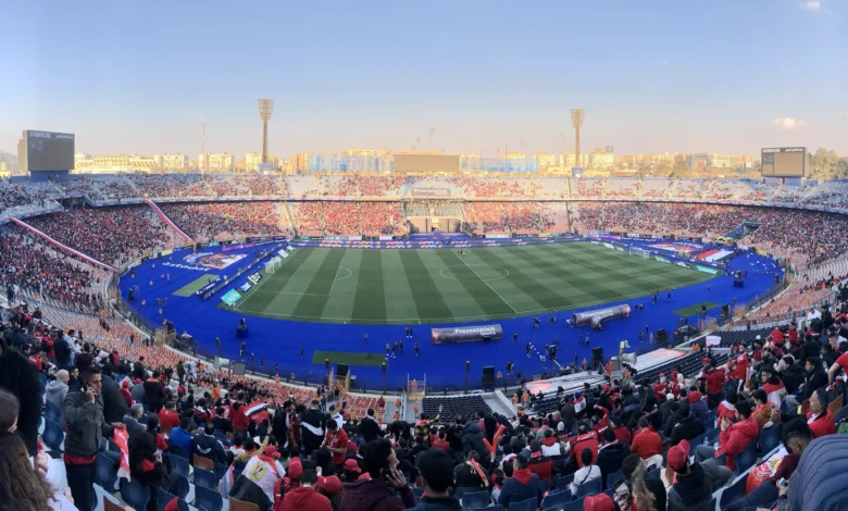 استاد القاهرة