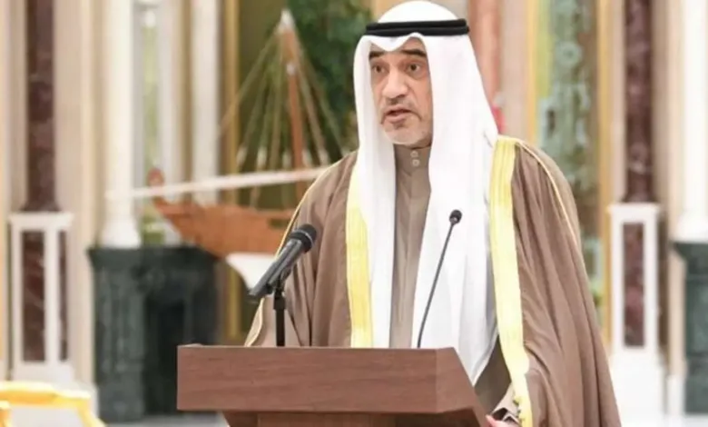 حقيقة سحب الجنسية من وزير الداخلية الكويتي فهد اليوسف الكويت