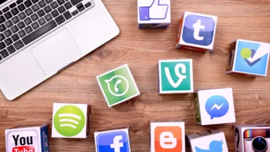 تواصل إجتماعي