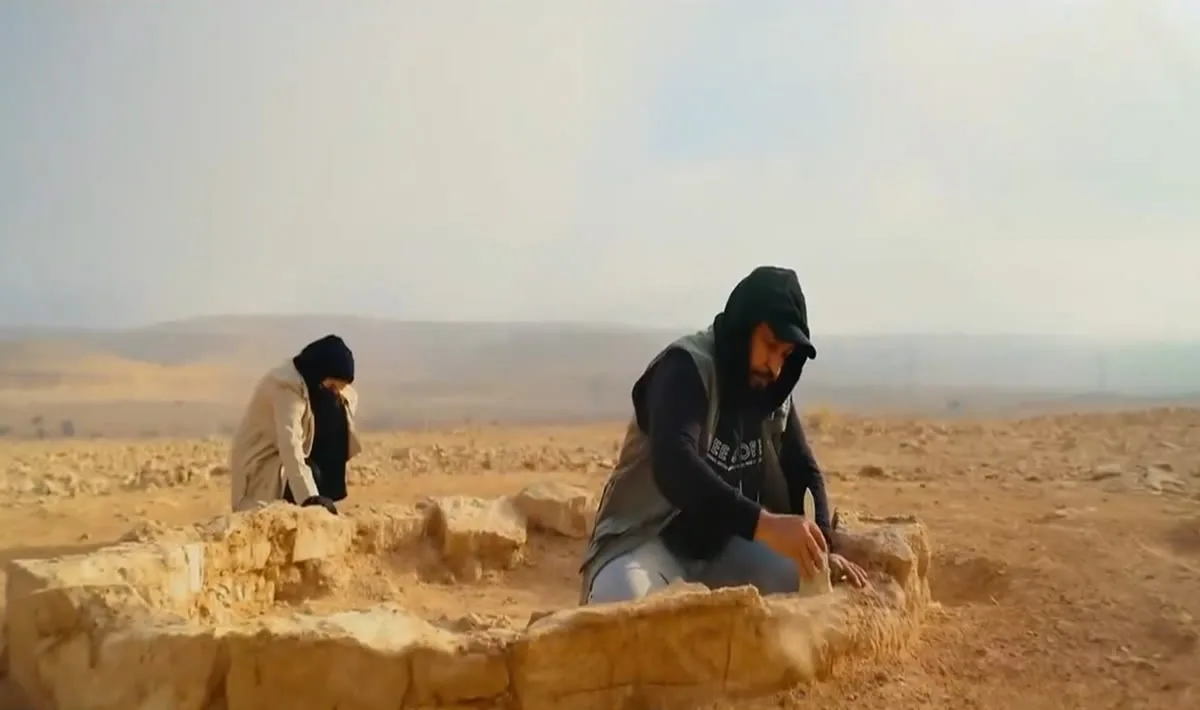 آثار