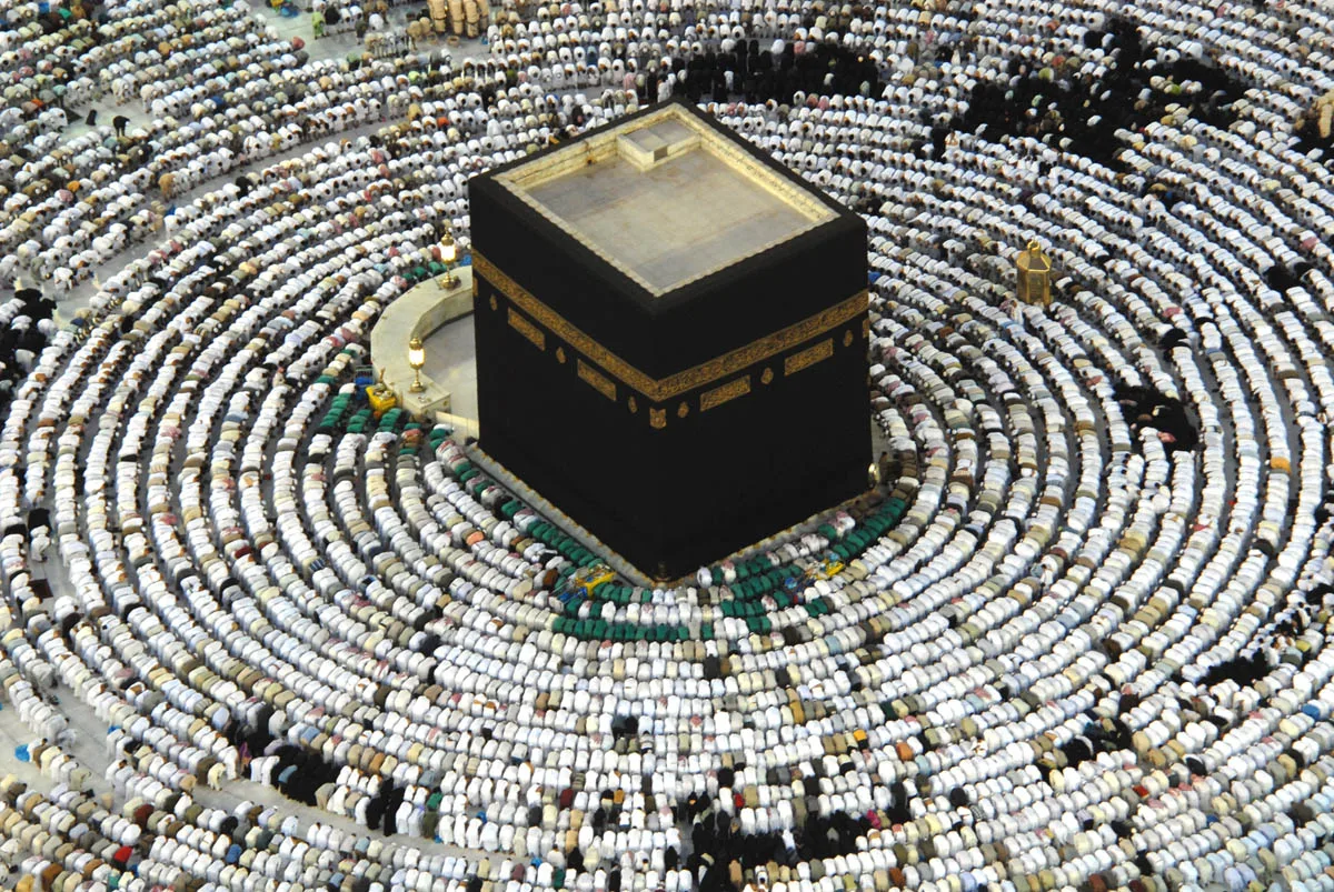 ظاهرة فلكية نادرة في عيد الأضحى... الشمس سوف تتعامد على الكعبة المشرفة مكة