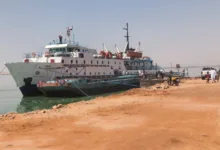 الباخرة KOTA CABAR ترسو بالميناء الجنوبي بغاطس قياسي الباخرة سيناء