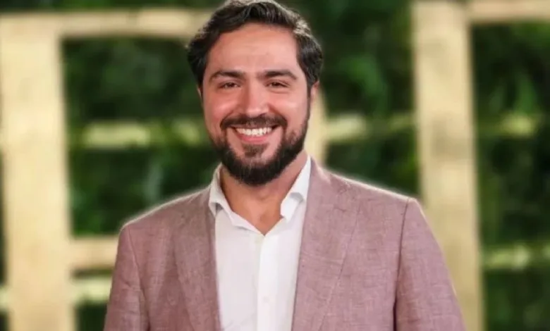 بالفيديو.. ممثل سوري يتحدث اللهجة السودانية ببراعة شديدة الفنان محمد القس