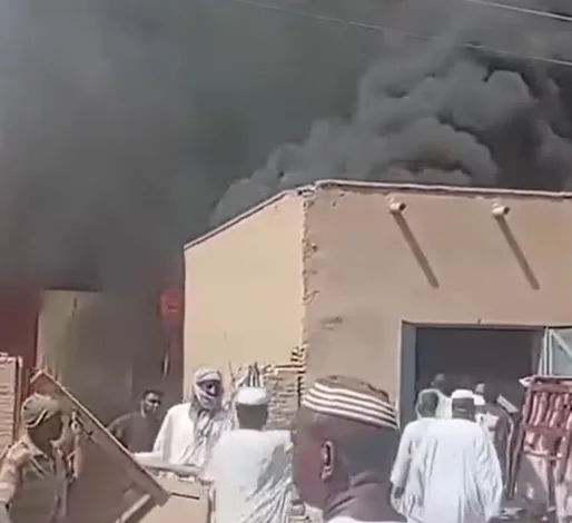 عاجل: حريق هائل في المنطقة الصناعية في الدامر و خسائر ضخمة حريق