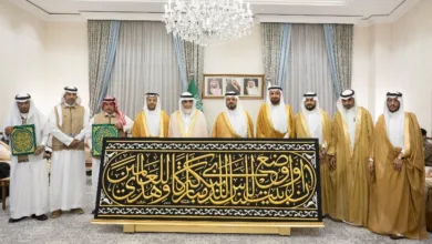 نيابةً عن الملك سلمان.. تسليم كسوة الكعبة المشرفة لسدنة بيت الله الحرام كسوة الكعبة
