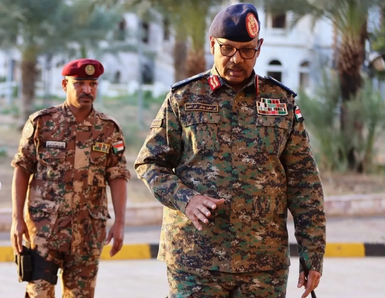 الفريق إبراهيم جابر وقضية (مربع السيسي للذهب).. البيروقراطية تلتهم سيادة القانون ابراهيم جابر