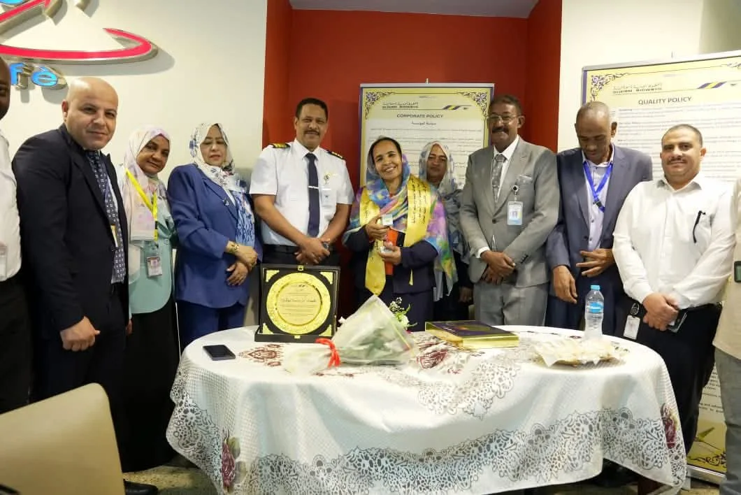 سودانير تكرّم مديرة محطة القاهرة لتعاملها الإنساني المميز مع الركاب FB IMG 1781523431966