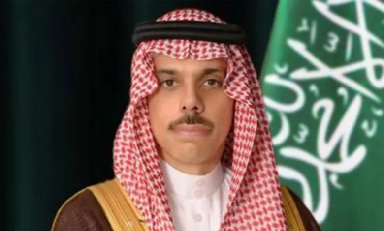 إعفاء متبادل من تأشيرات الدبلوماسيين.. السعودية والبرتغال تُعلنان عن اتفاقية تاريخية الأمير فيصل بن فرحان بن عبدالله وزير الخارجية