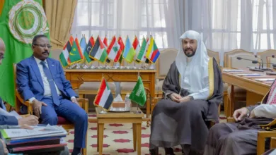 وزير العدل السوداني يبحث مع نظيره السعودي تعزيز التعاون القضائي وزير العدل السوداني وزير العدل السعودي