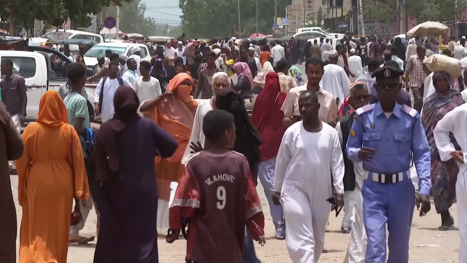"لا أجد مصدر دخل".. قصص شباب سودانيين تحت وطأة البطالة بسبب الحرب البطالة