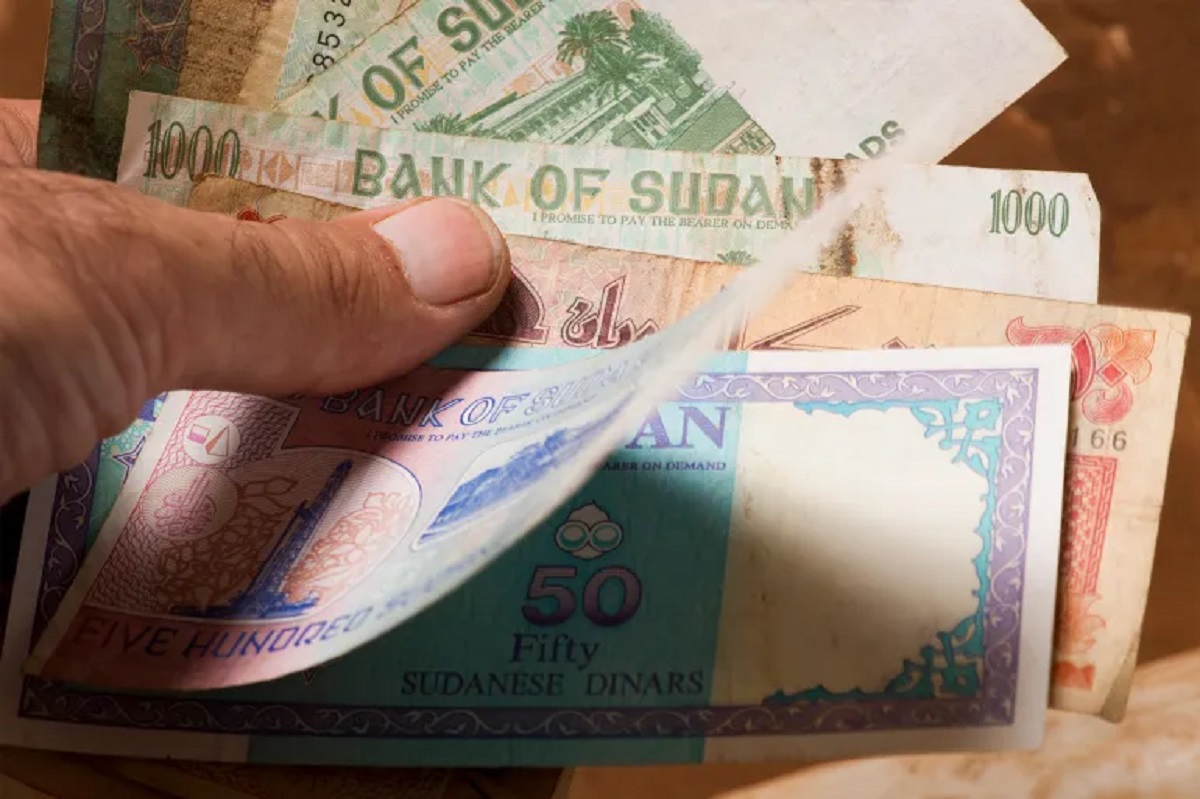 قوات الدعم السريع تبني اقتصادًا موازيًا في دارفور تفاصيل النظام المالي الجديد نقود الدعم السريع