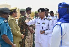 بعد الفيديوهات التي أثارت الجدل .. شيخ سوداني يوضح حكم تصوير رجال المرور أثناء أخذ الرشاوي من أصحاب المركبات المرور