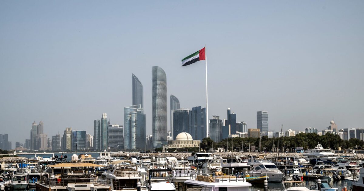كندا تبلغ الإمارات بعدم جاهزيتها لاستثمارات بقيمة 70 مليار دولار الامارات