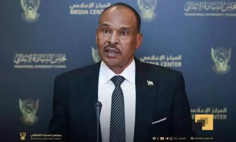 وزير الشباب والرياضة السوداني أحمد آدم