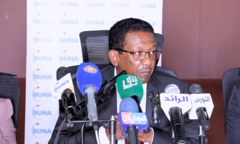 خبير قانوني يدعو لتفعيل التقاضي الدولي لملاحقة المليشيا محمد الزين خبير قانوني