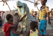 في مخيمات الأبيض.. الجوع يرسم ملامحه على أجساد الأطفال اطفال السودان نازحين