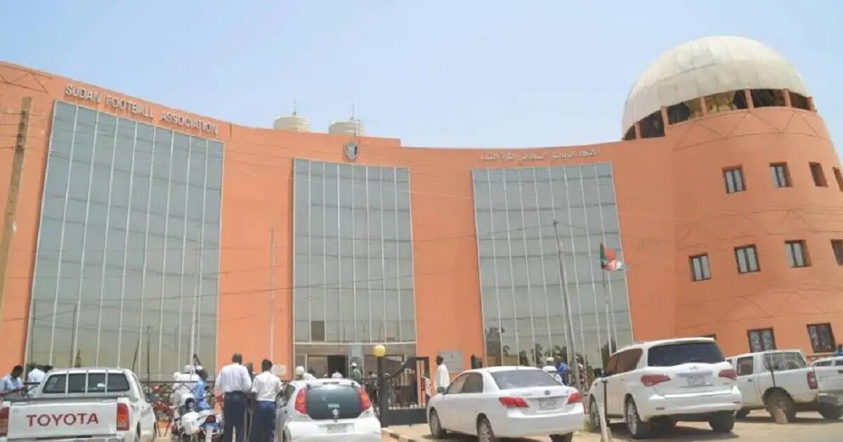 الاتحاد السوداني لكرة القدم يؤكد على تطبيق نظام انتقالات اللاعبين الرقمي الاتحاد السوداني لكرة القدم