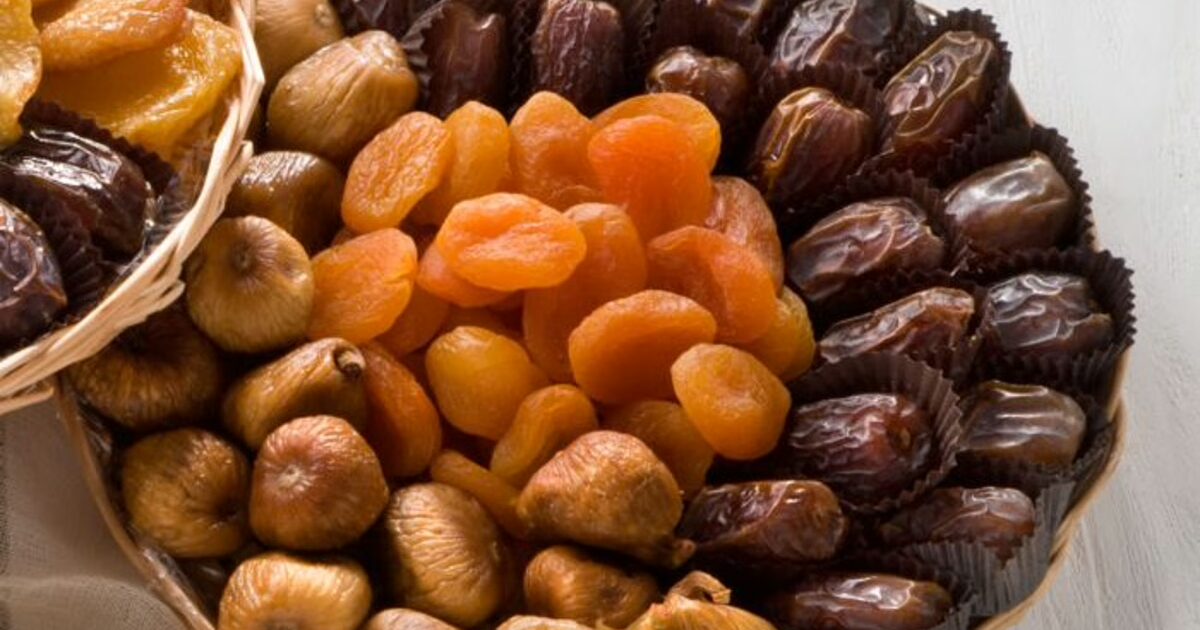 التين أم التمر.. أيهما أفضل للحصول على الألياف ودعم صحة الجسم؟ التمر والتين