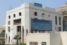 هل إبعاد الأطفال بالإشارة أثناء الصلاة يبطلها؟ .. دار الإفتاء توضح دار الافتاء المصرية