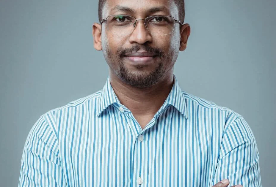 محمد عبيد يكتب: عزيزي المغترب... كيف تنجو في أهم سنين عمرك؟ FB IMG 1789322805711