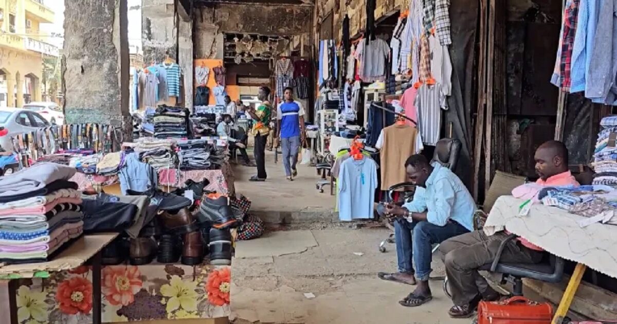 السوق الأفرنجي في الخرطوم.. تجار يعودون وذاكرة تستعيد ملامحها السوق الافرنجي