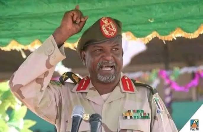بدء محاكمة ضابط سوداني بتهم تقويض النظام الدستوري الفريق علي النصيح القلع