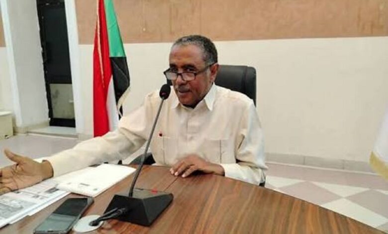 والي الخرطوم يوجه بإسراع حصر متأخرات المعلمين والي الخرطوم بالإنابة أحمد مصطفى