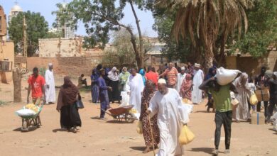 مساعدة - مجموعات سودانية تنشط "افتراضيا" لمساعدة المحتاجين